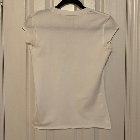 [NWT] White Tommy Hilfiger tee with beaded crest | Size: S - Picture 4 of 6